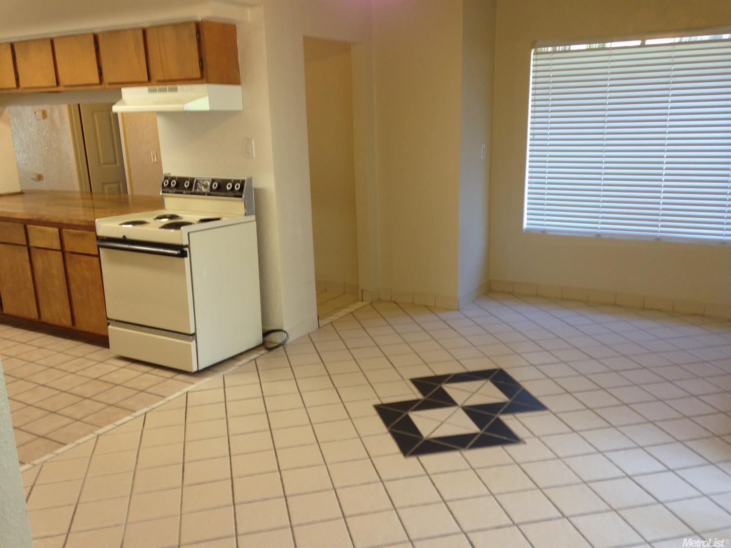 2530 Lillian Ln, Carmichael, CA 95608 photo 14
