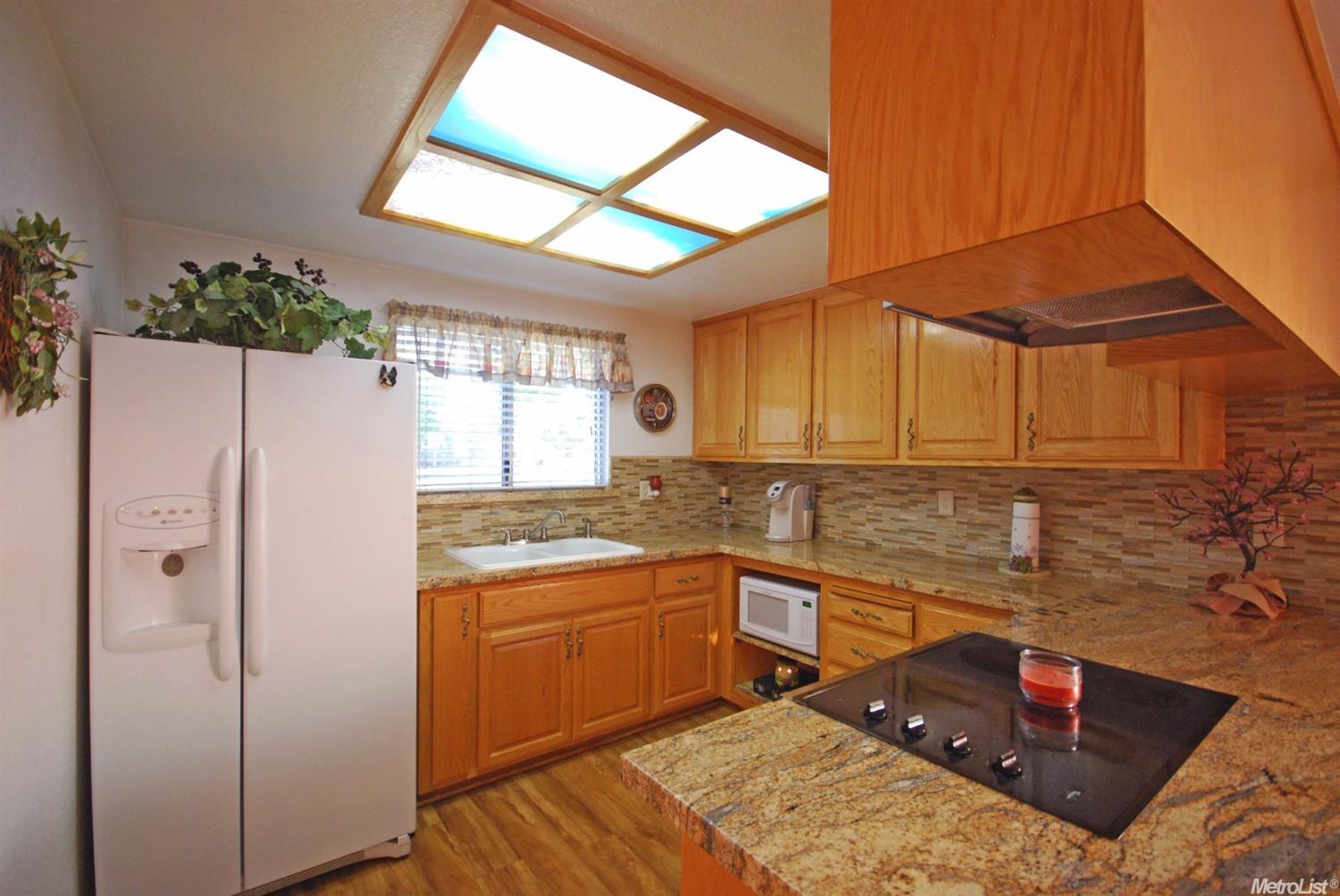 1709 Brett Ln, Modesto, CA 95358 photo 4