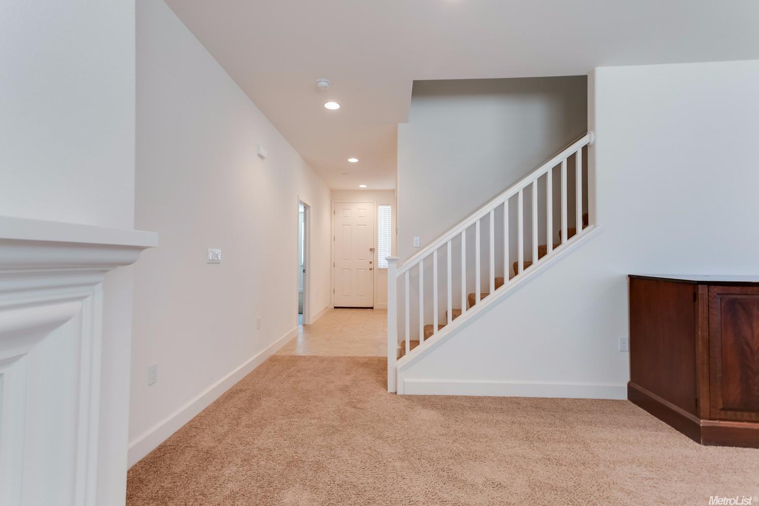 1714 W Woodward Ave, Manteca, CA 95337 photo 7