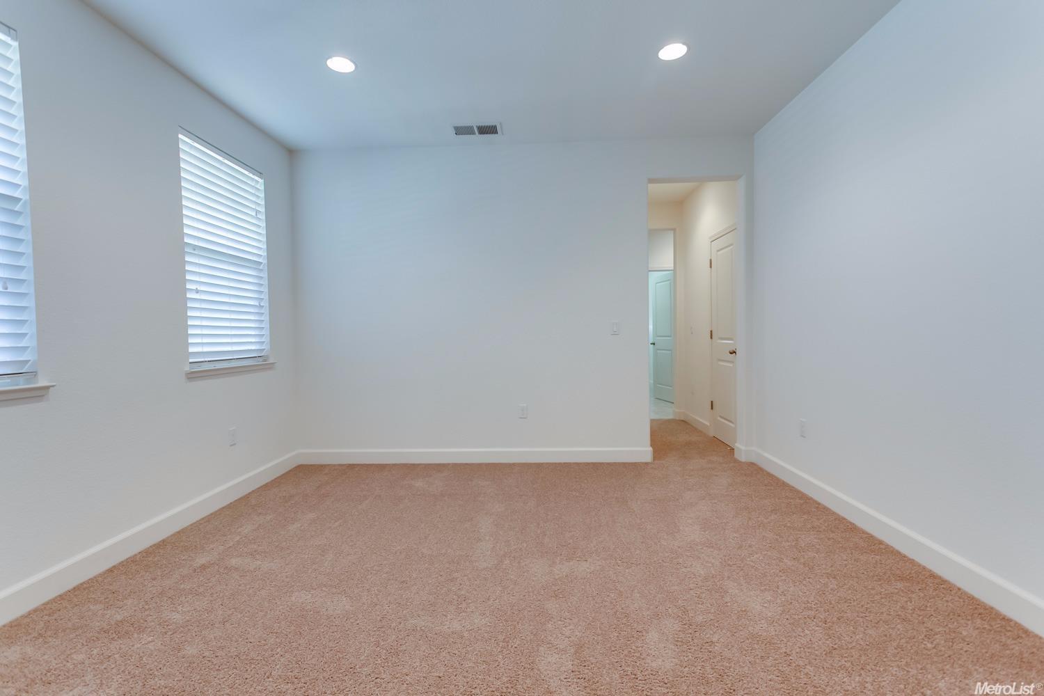 1714 W Woodward Ave, Manteca, CA 95337 photo 12