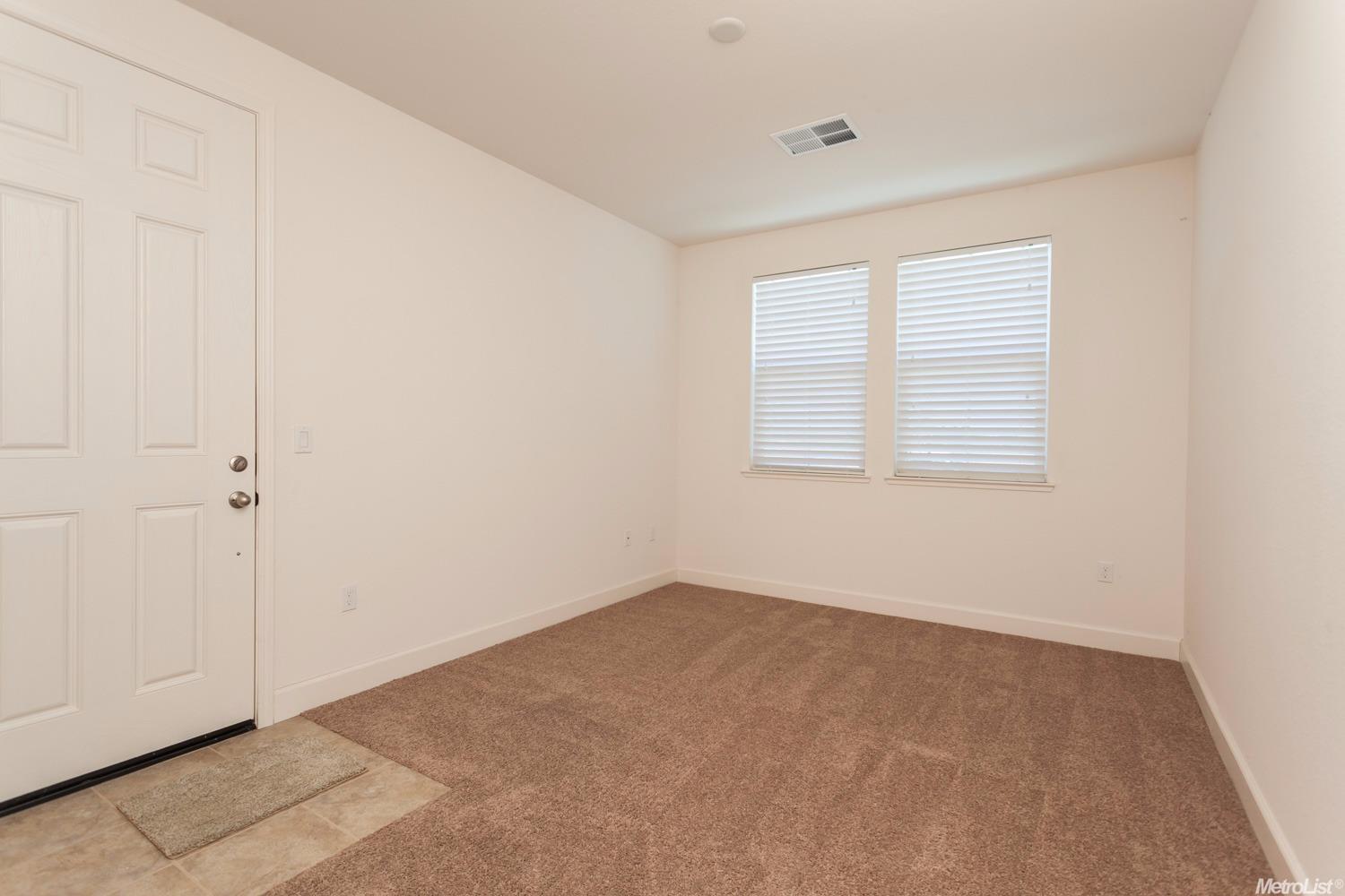 1714 W Woodward Ave, Manteca, CA 95337 photo 8
