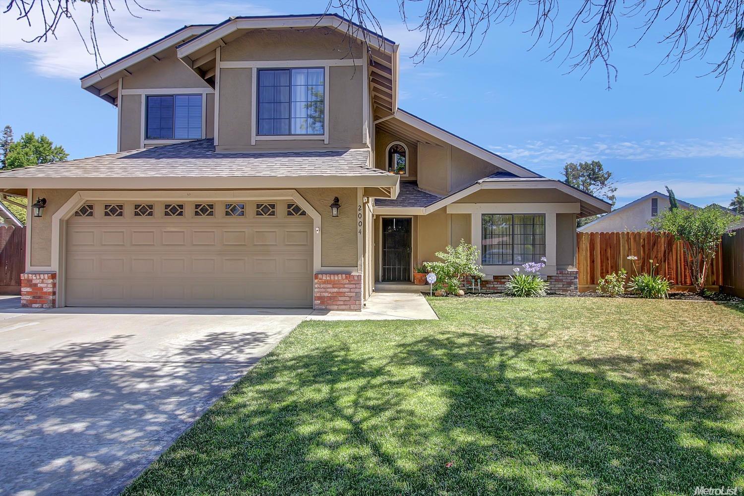 2004 Mendocino Way, Modesto, CA 95350 photo 1