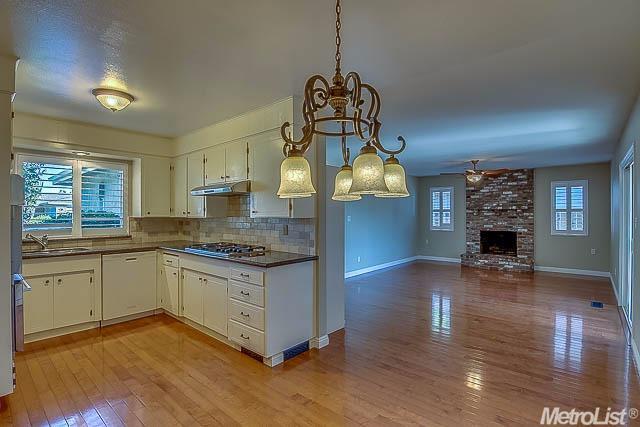 1042 Tudor St, Lodi, CA 95242 photo 5