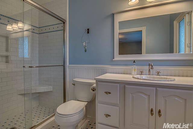 1042 Tudor St, Lodi, CA 95242 photo 16