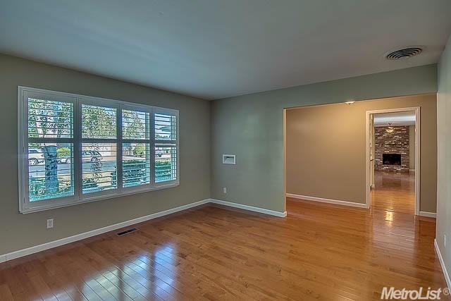 1042 Tudor St, Lodi, CA 95242 photo 4