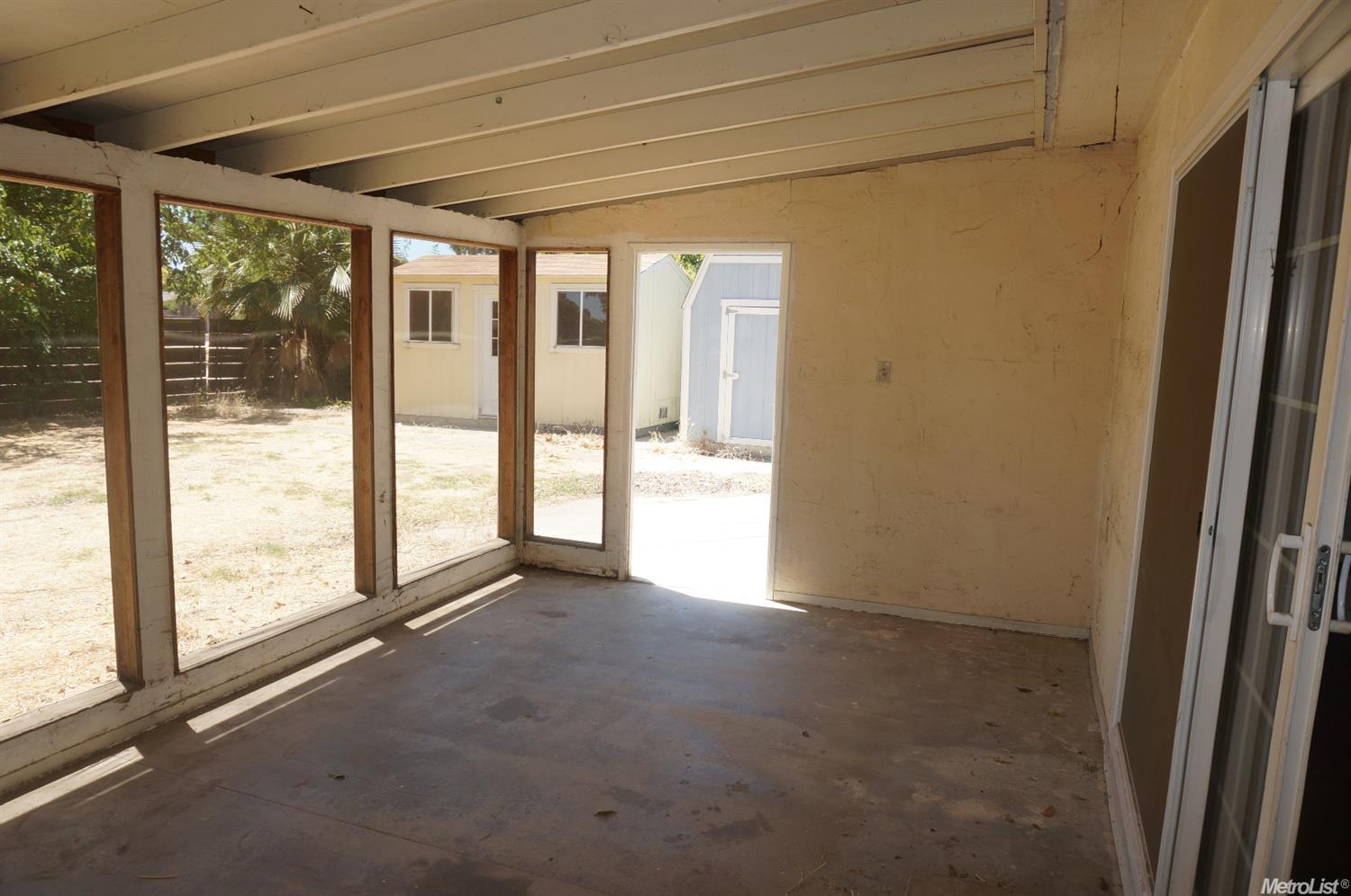 1106 Alameda Dr, Modesto, CA 95351 photo 15