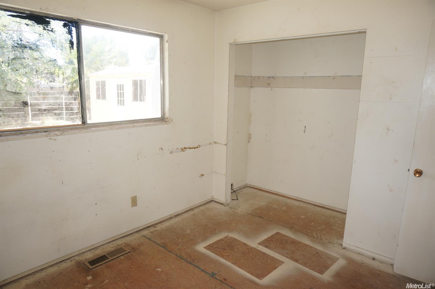 1106 Alameda Dr, Modesto, CA 95351 photo 10
