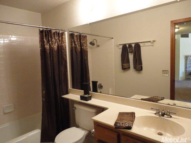 1624 Edgebrook Dr, Modesto, CA 95354 photo 12