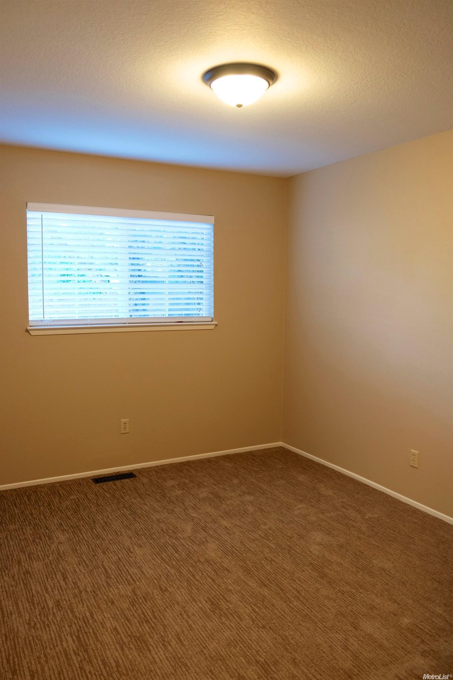 1536 Dwight, Modesto, CA 95350 photo 9