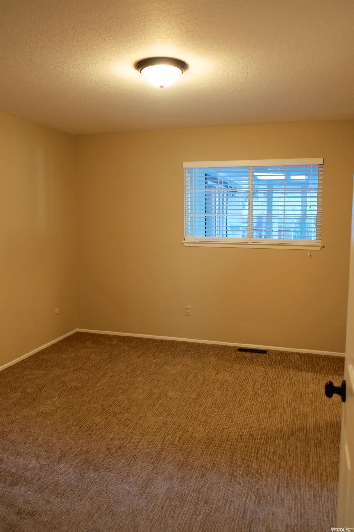 1536 Dwight, Modesto, CA 95350 photo 14