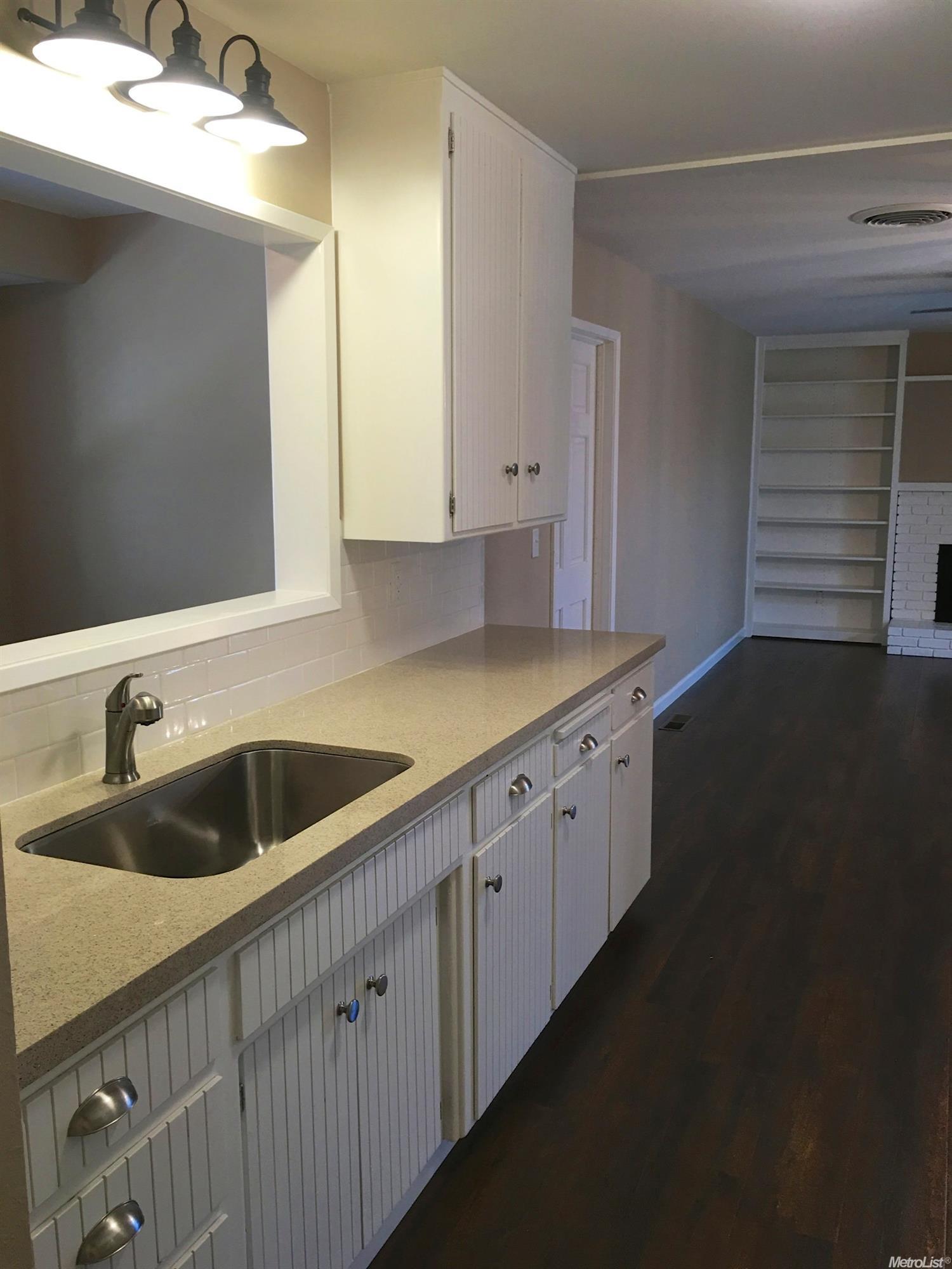 1536 Dwight, Modesto, CA 95350 photo 4