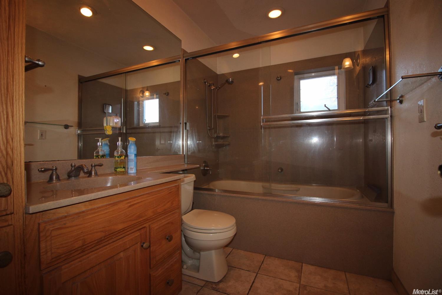 1621 Holly Dr, Lodi, CA 95242 photo 19