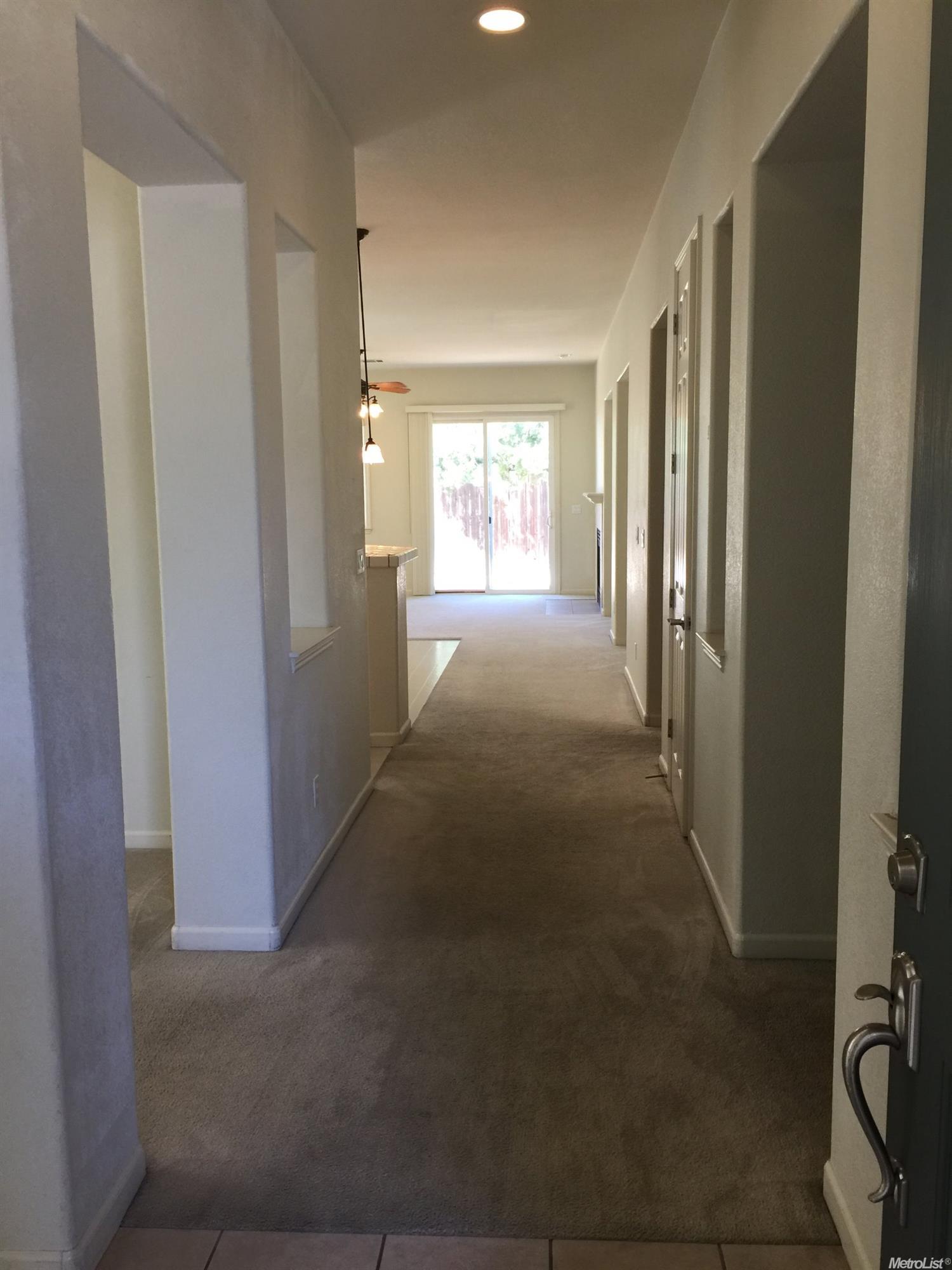 3013 Queens Gate Ct, Modesto, CA 95355 photo 2