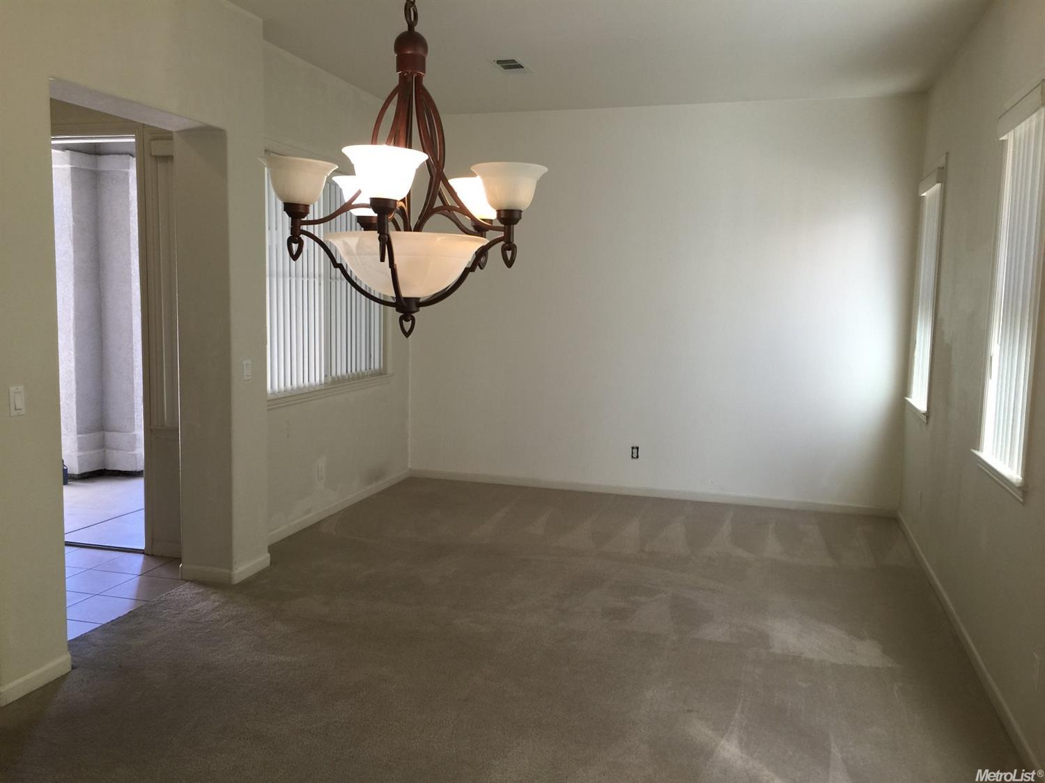 3013 Queens Gate Ct, Modesto, CA 95355 photo 3