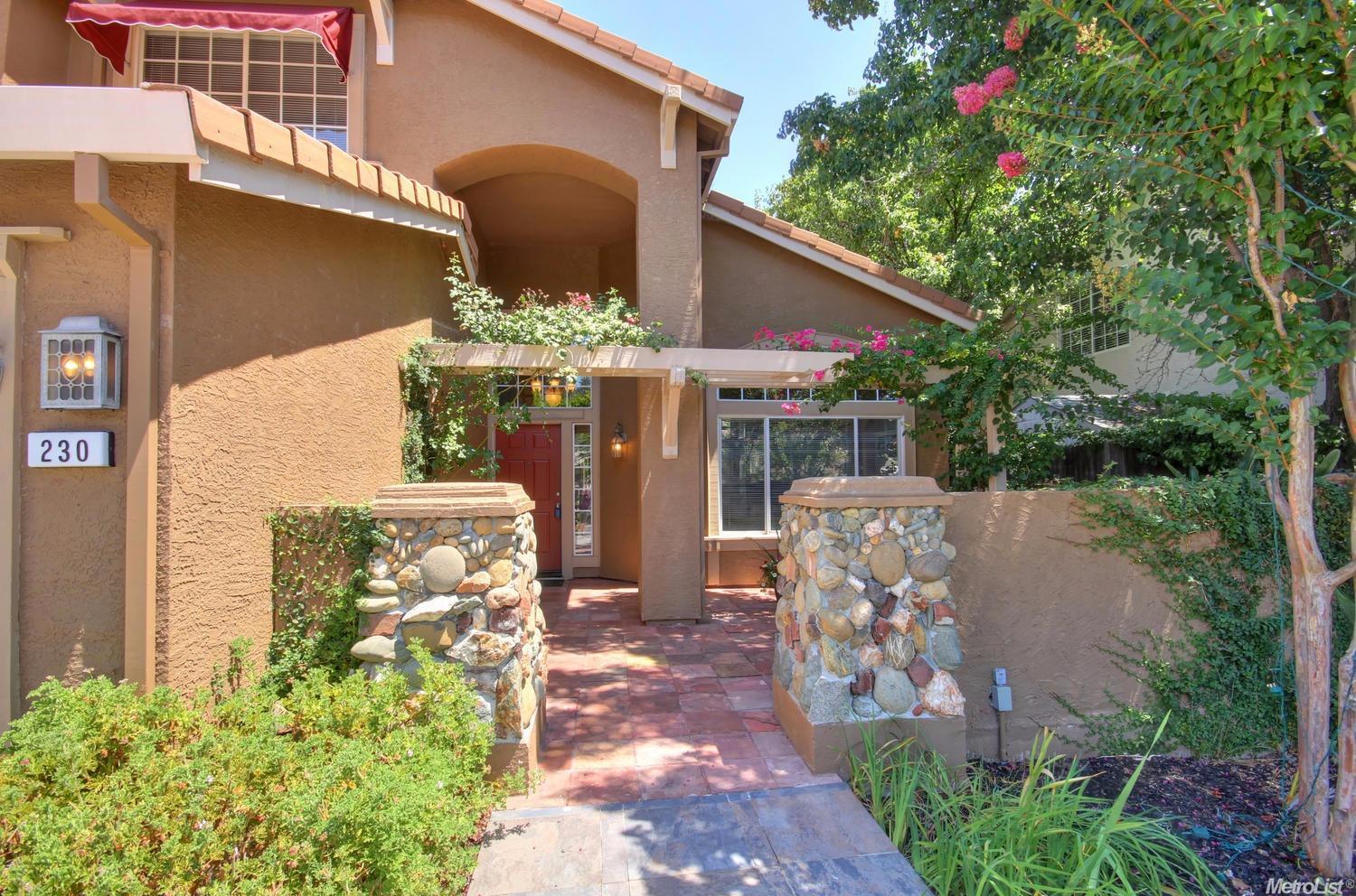 230 Briggs Ranch Dr, Folsom, CA 95630 photo 2