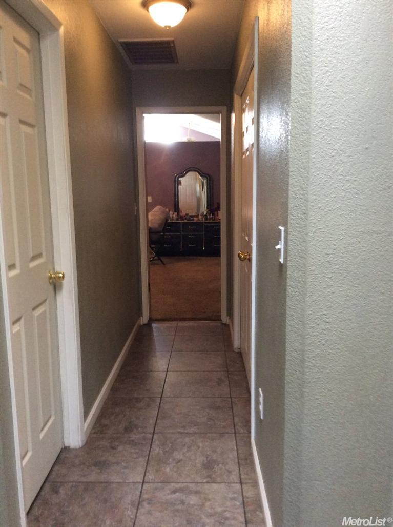 609 Summit Ct, Modesto, CA 95357 photo 10