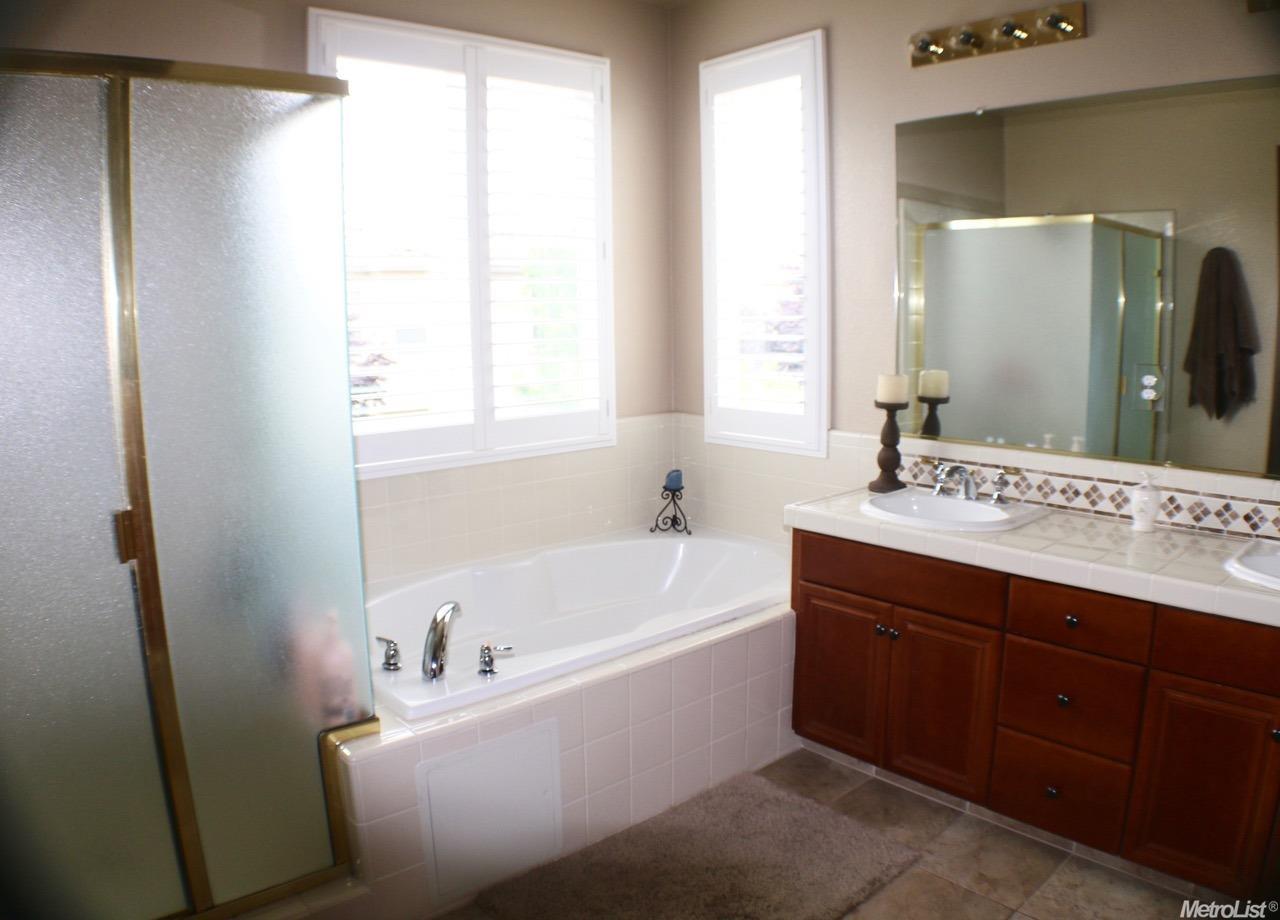 2052 Katnich Ln, Lodi, CA 95242 photo 13