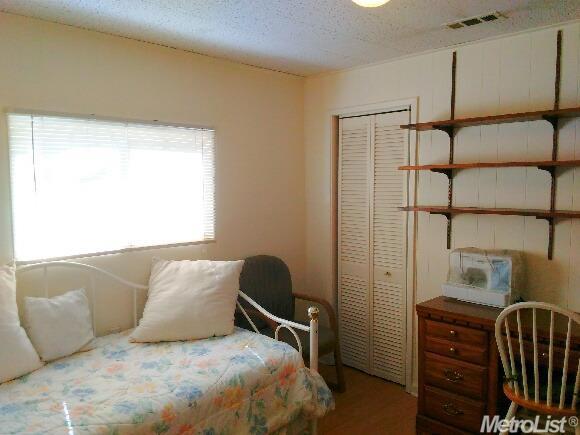 504 E Downs St, Stockton, CA 95204 photo 12