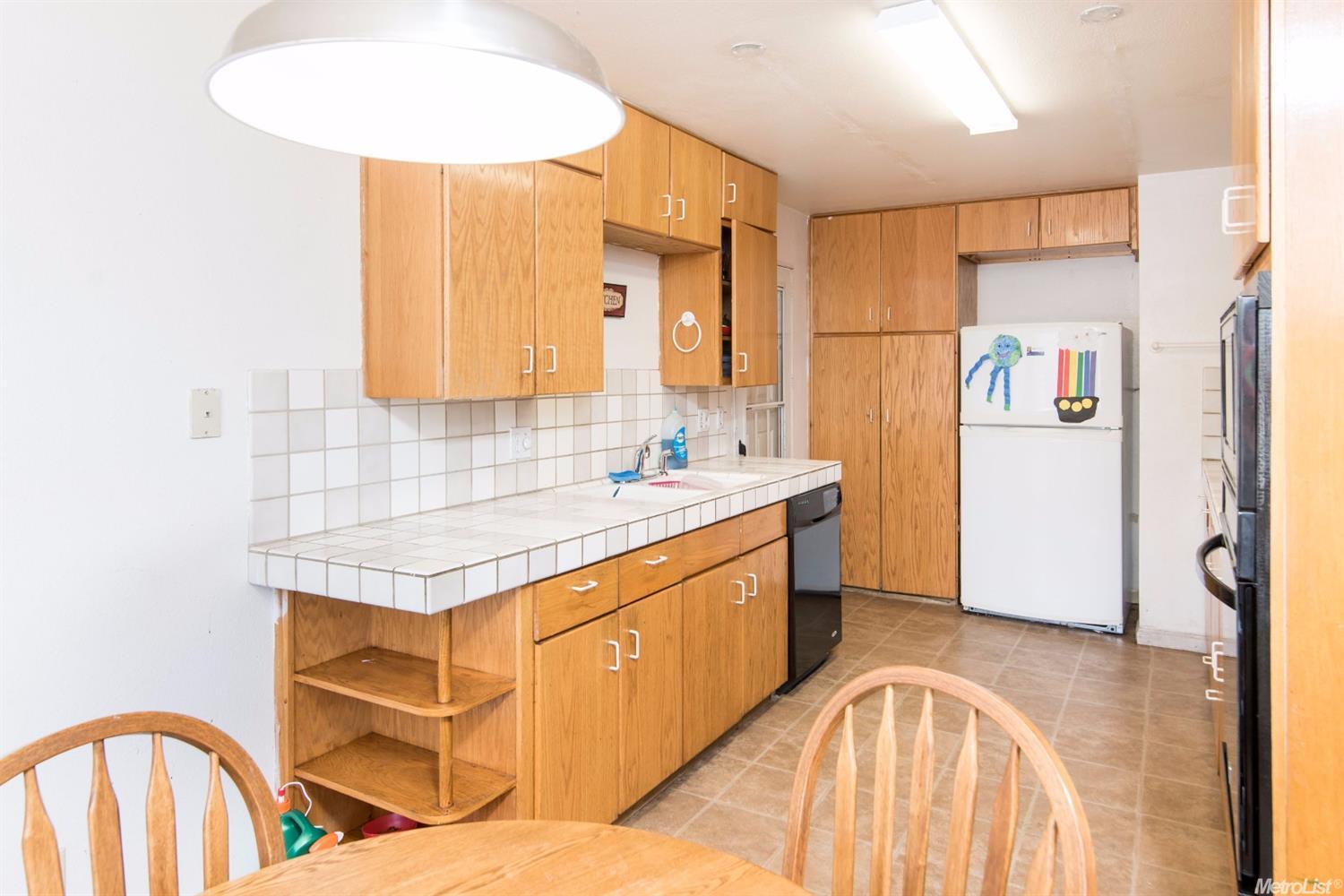 2704 Jennifer Dr, Modesto, CA 95350 photo 4