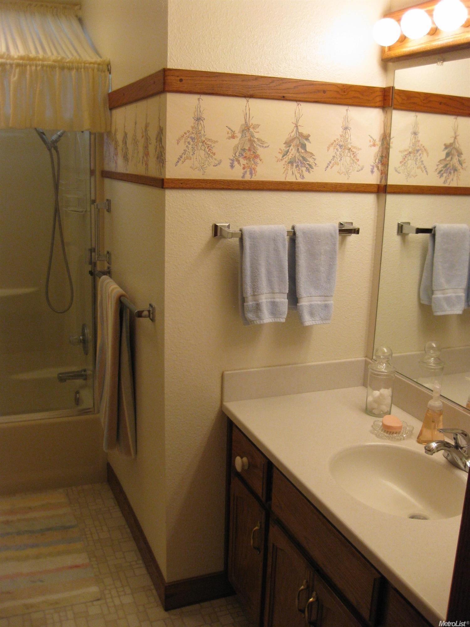 1216 Ojai Ln, Modesto, CA 95355 photo 10