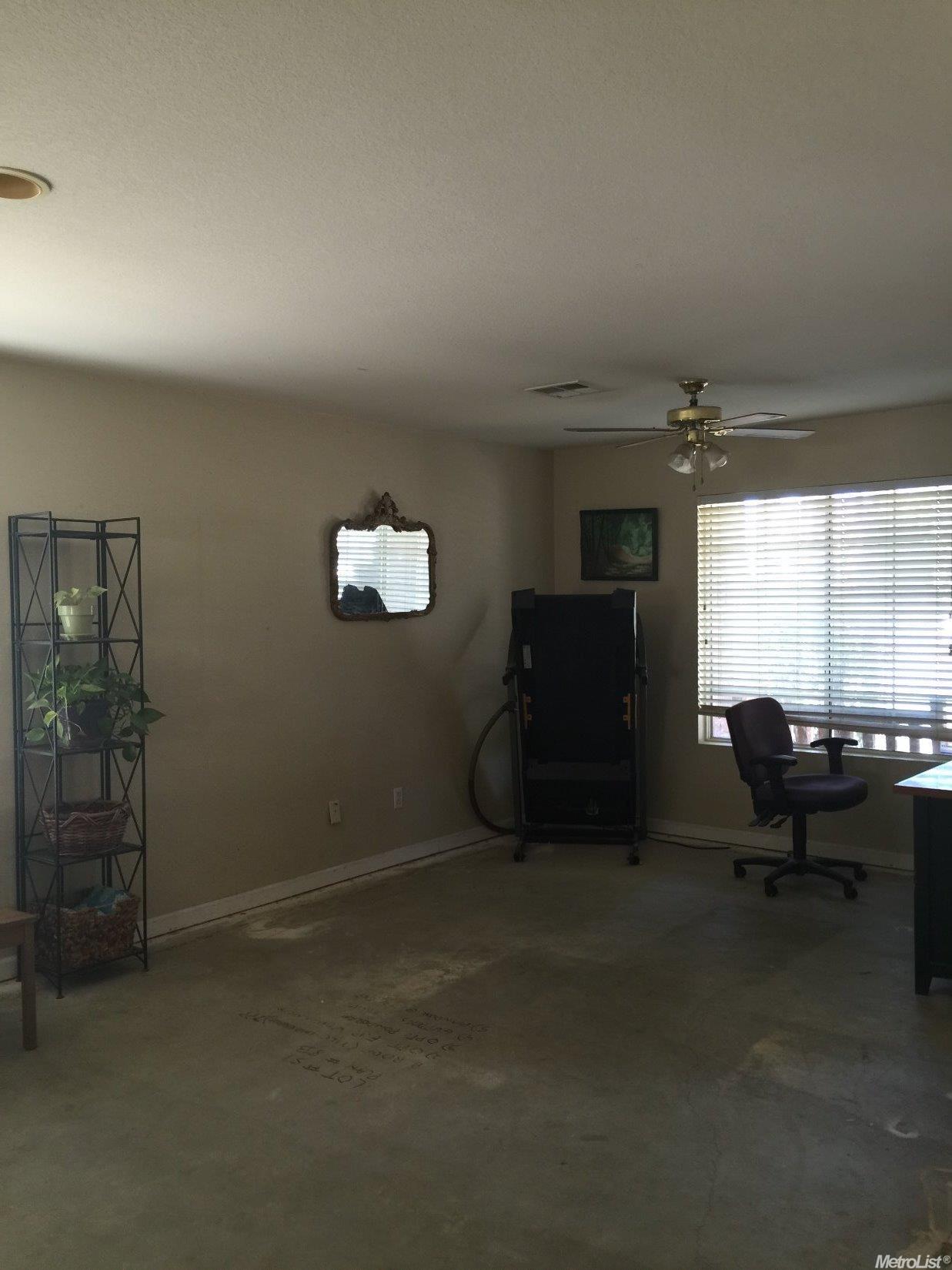 402 Thrush Dr, Patterson, CA 95363 photo 5