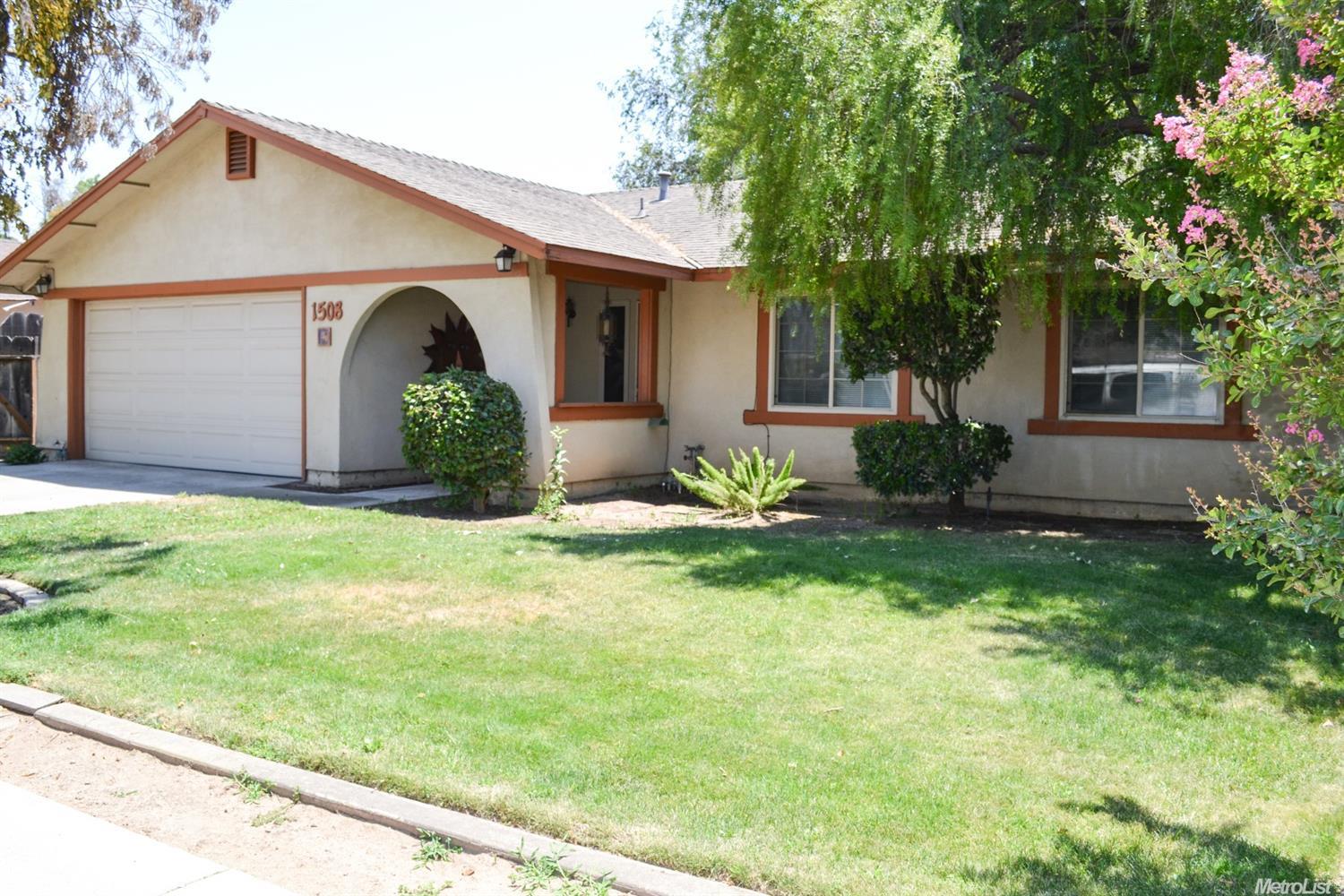 1508 Jackellen Ln, Modesto, CA 95356 photo 2