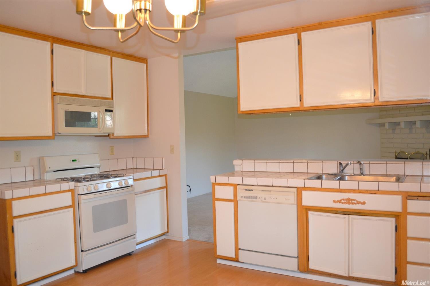 1508 Jackellen Ln, Modesto, CA 95356 photo 8