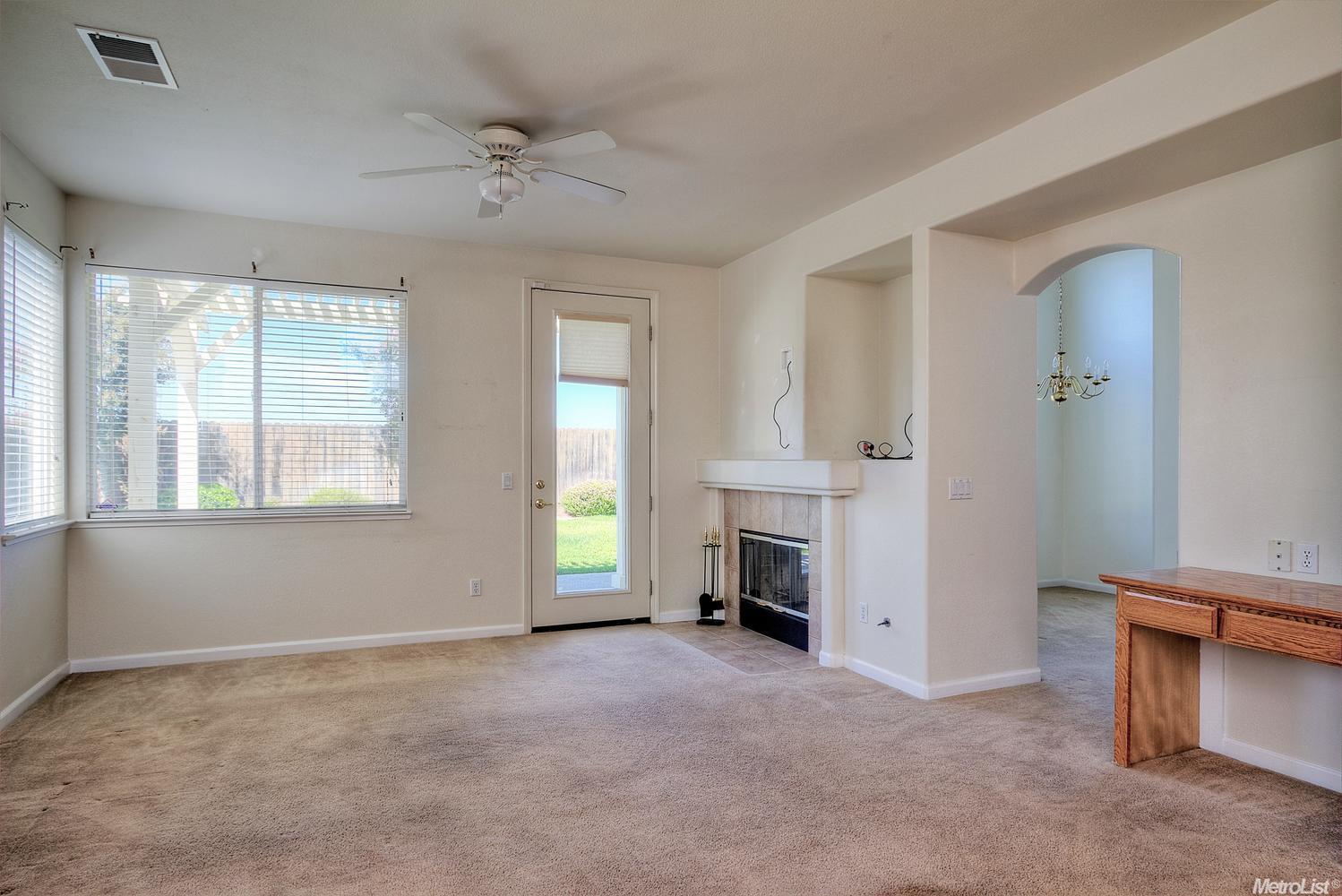 453 Montclair Ln, Tracy, CA 95376 photo 7