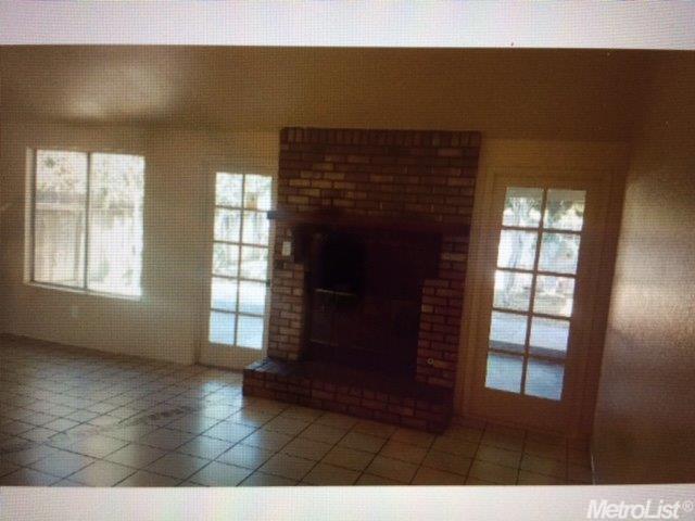 520 Mancini Way, Modesto, CA 95351 photo 2