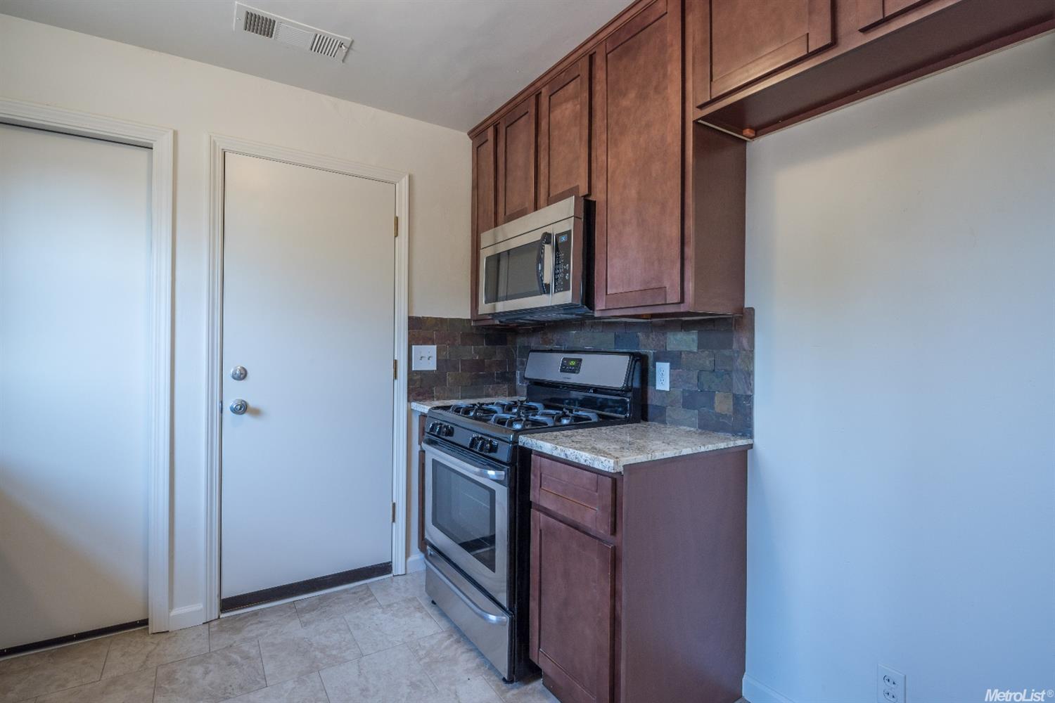 2230 Lambert St, Modesto, CA 95354 photo 12
