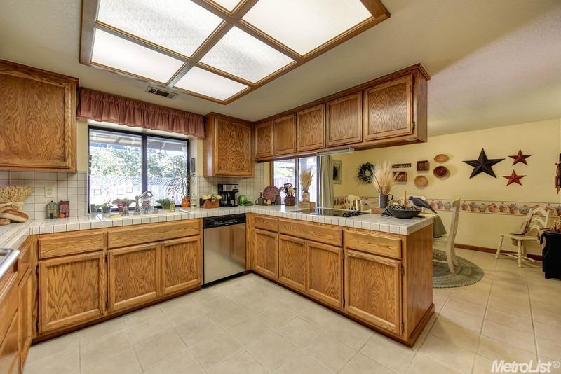 5228 Lequel Way, Carmichael, CA 95608 photo 6