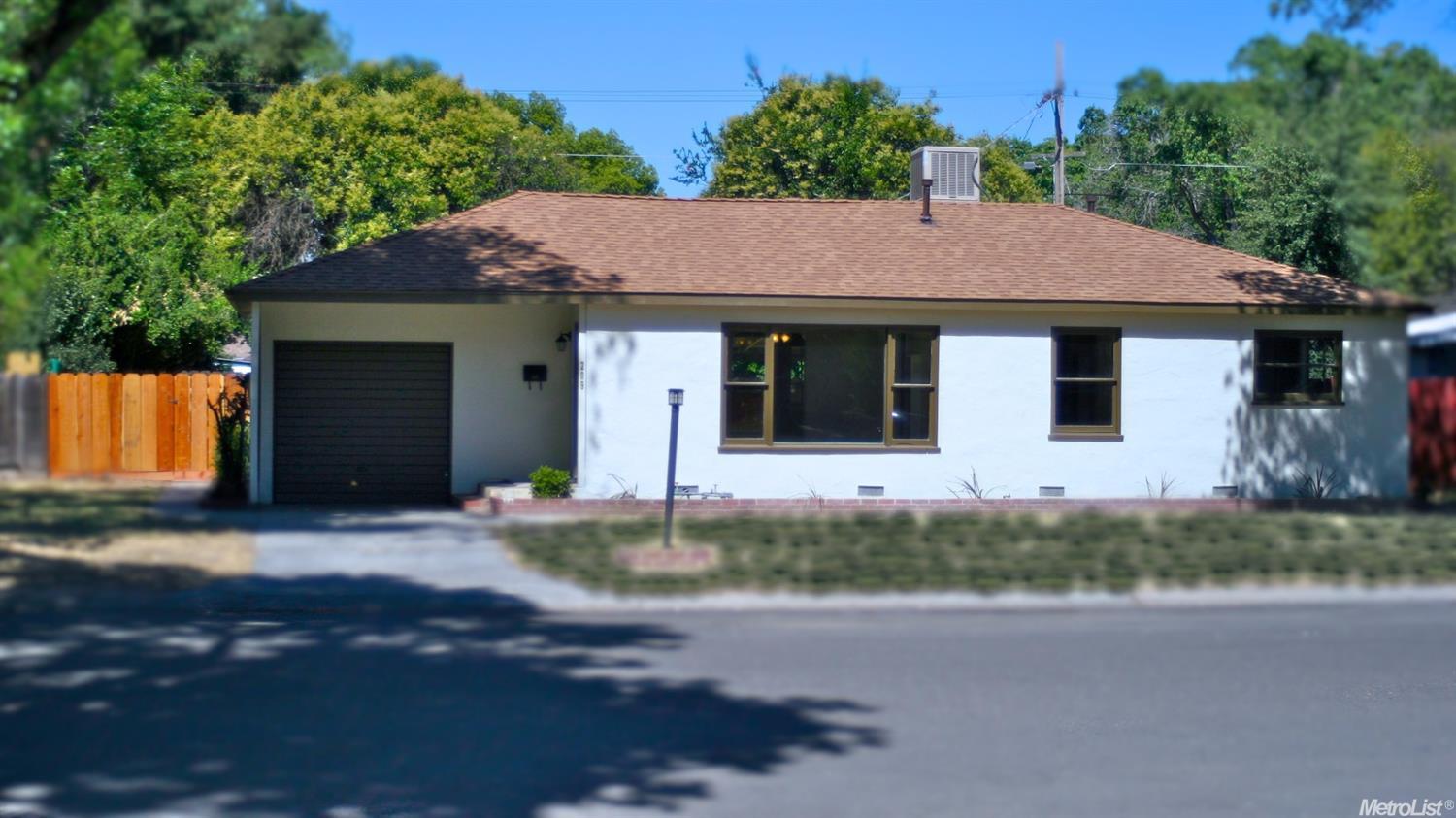 209 Renee Dr, Modesto, CA 95354 photo 2