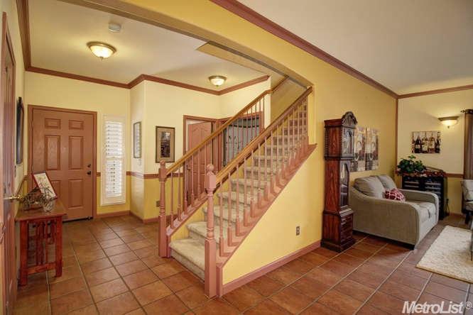 2205 Bearden St, Davis, CA 95618 photo 2