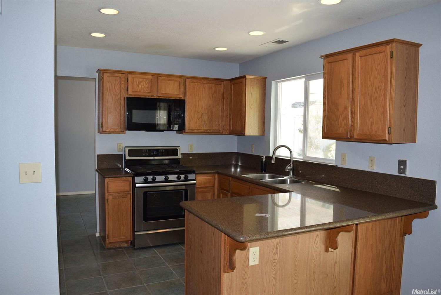 2820 Field Stone St, Modesto, CA 95355 photo 3