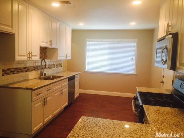 5932 Coyle Ave, Carmichael, CA 95608 photo 3