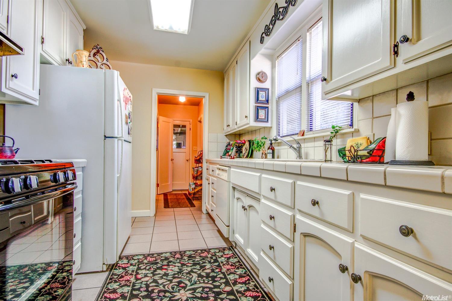 1301 S Lee Ave, Lodi, CA 95240 photo 11