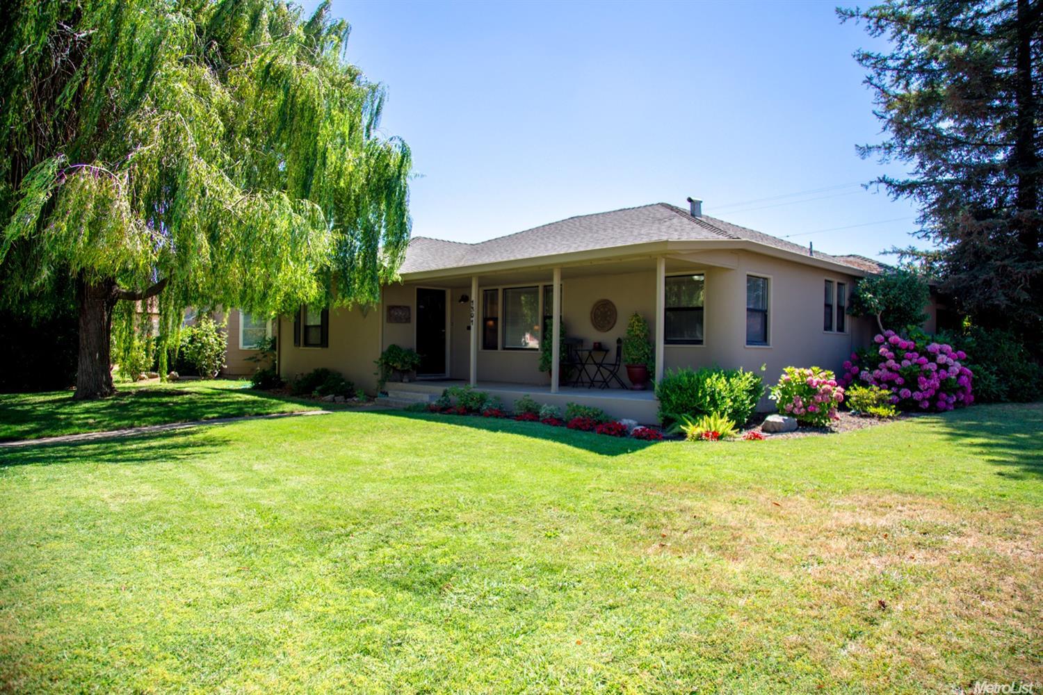 1301 S Lee Ave, Lodi, CA 95240 photo 2