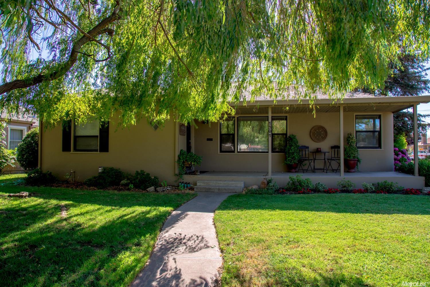 1301 S Lee Ave, Lodi, CA 95240 photo 3