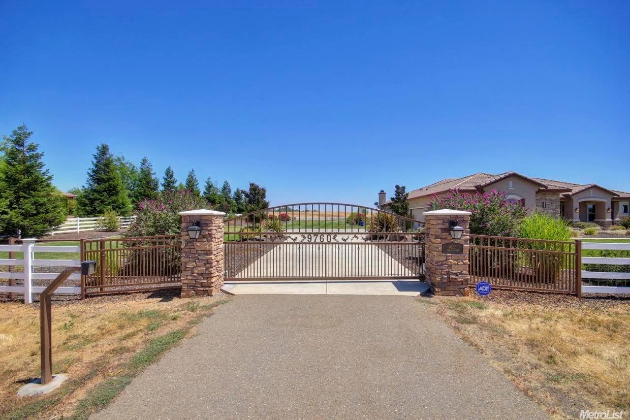 9760 Stablegate Rd, Wilton, CA 95693 photo 1
