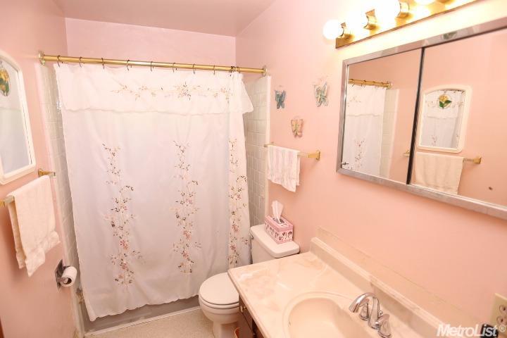 301 Olive Ct, Lodi, CA 95240 photo 9