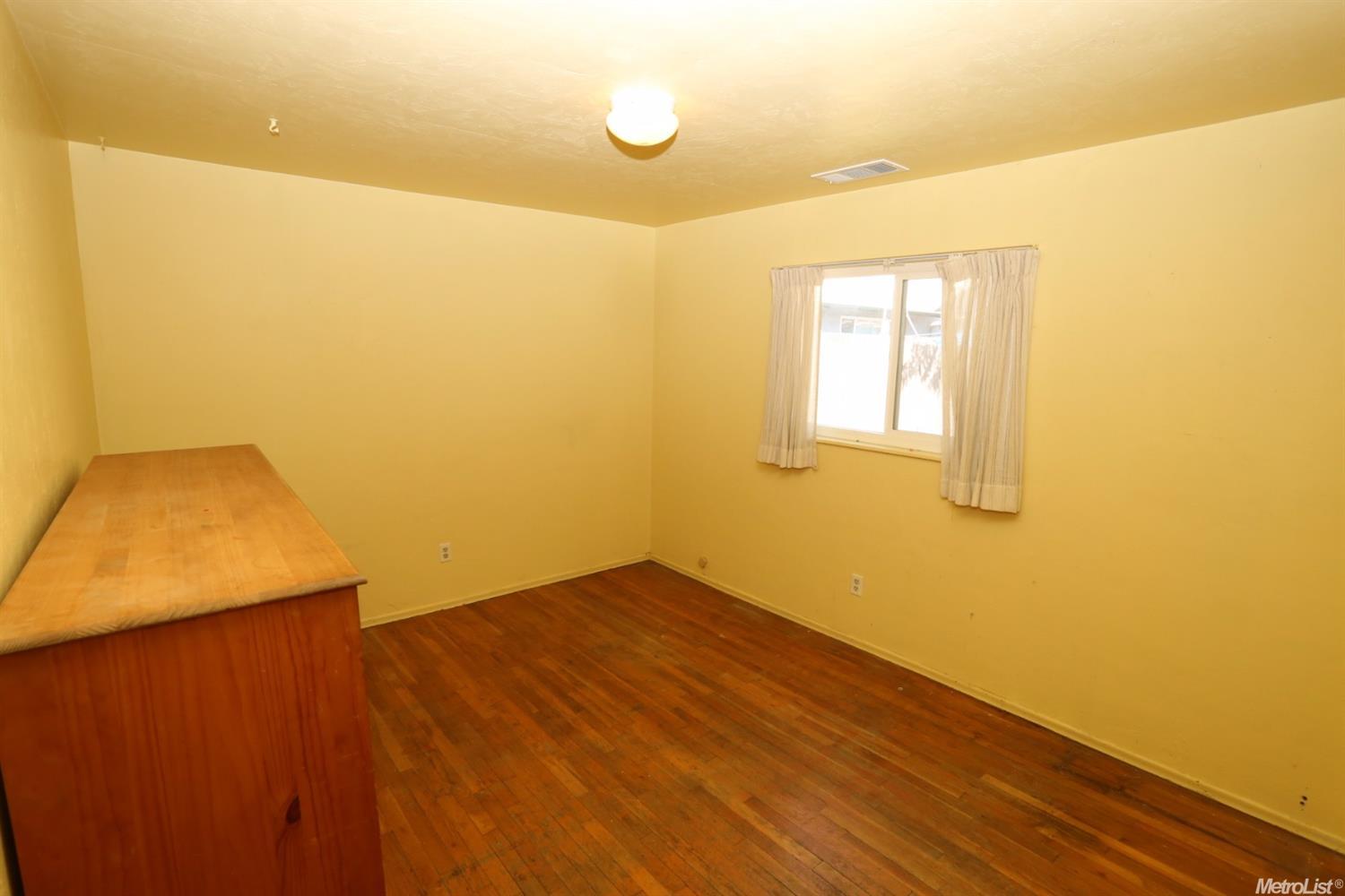 301 Olive Ct, Lodi, CA 95240 photo 7