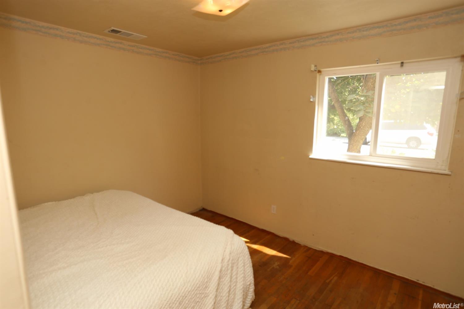 301 Olive Ct, Lodi, CA 95240 photo 8