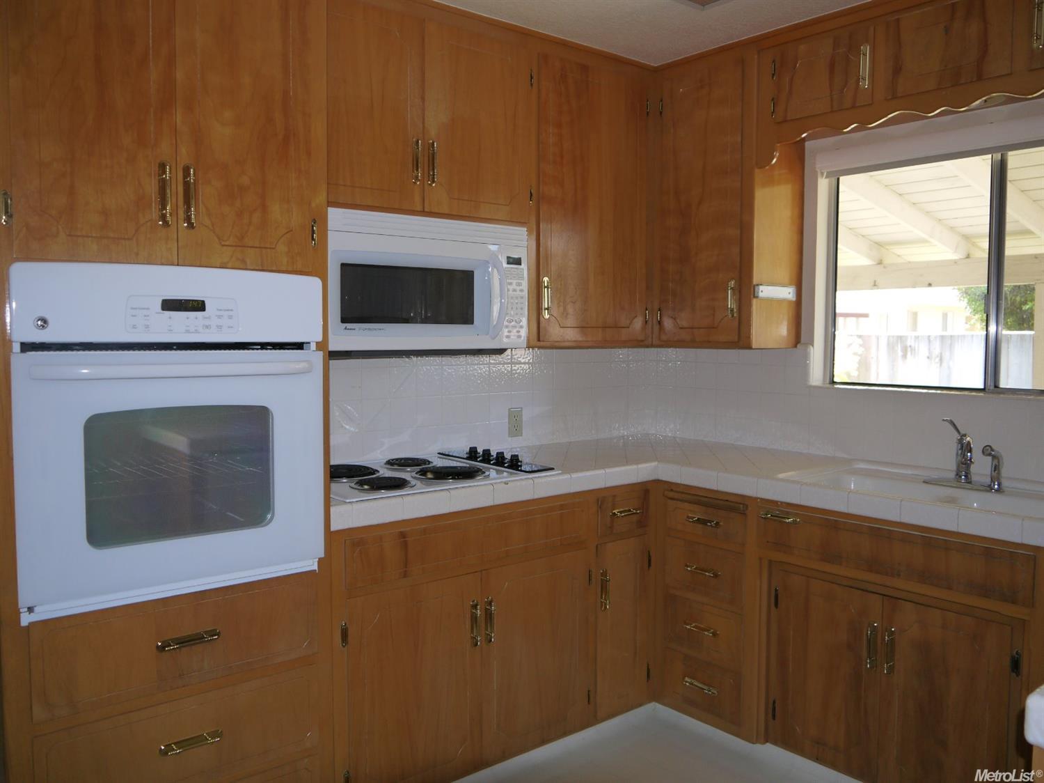 2405 Pridmore Ave, Modesto, CA 95355 photo 3