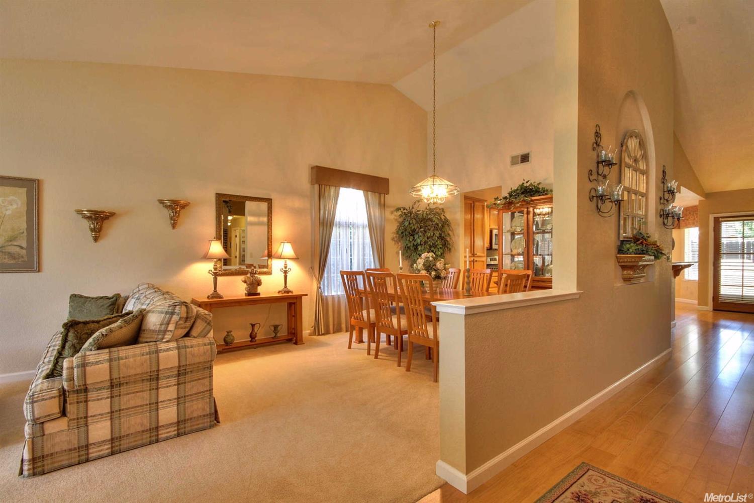8148 Chimango Ct, Antelope, CA 95843 photo 3