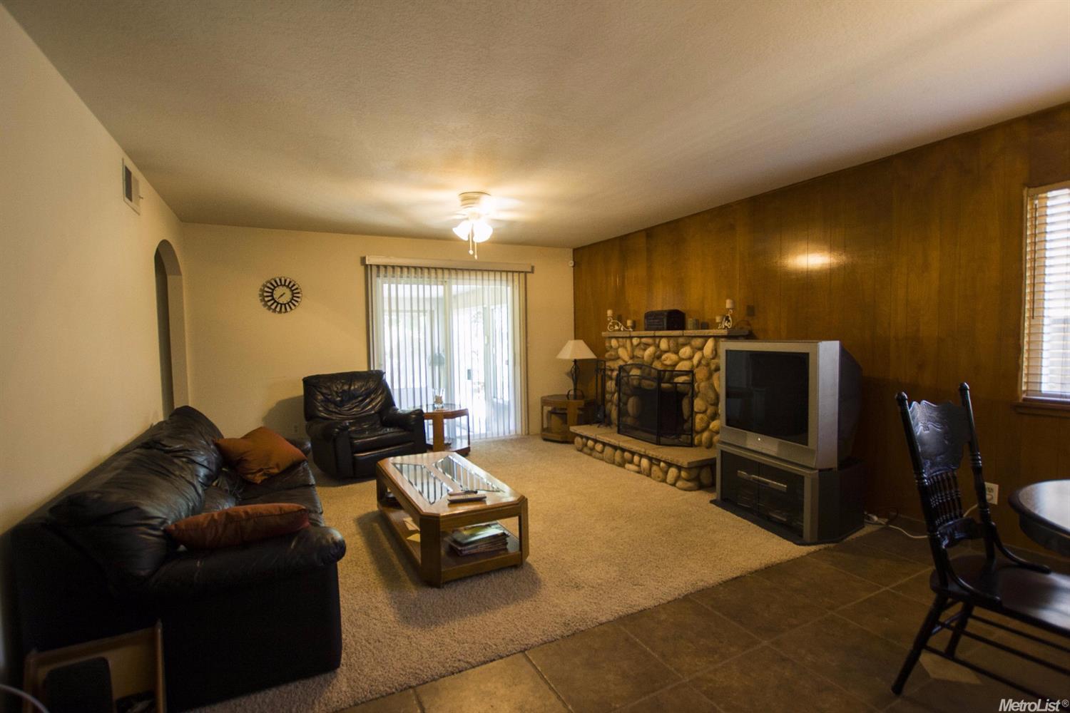 2413 Pridmore Ave, Modesto, CA 95355 photo 4