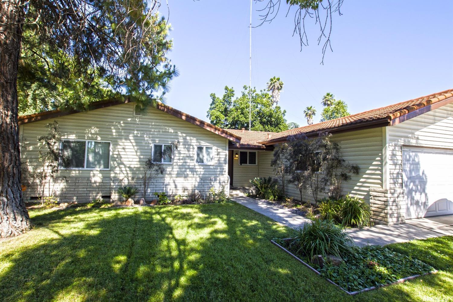2413 Pridmore Ave, Modesto, CA 95355 photo 1