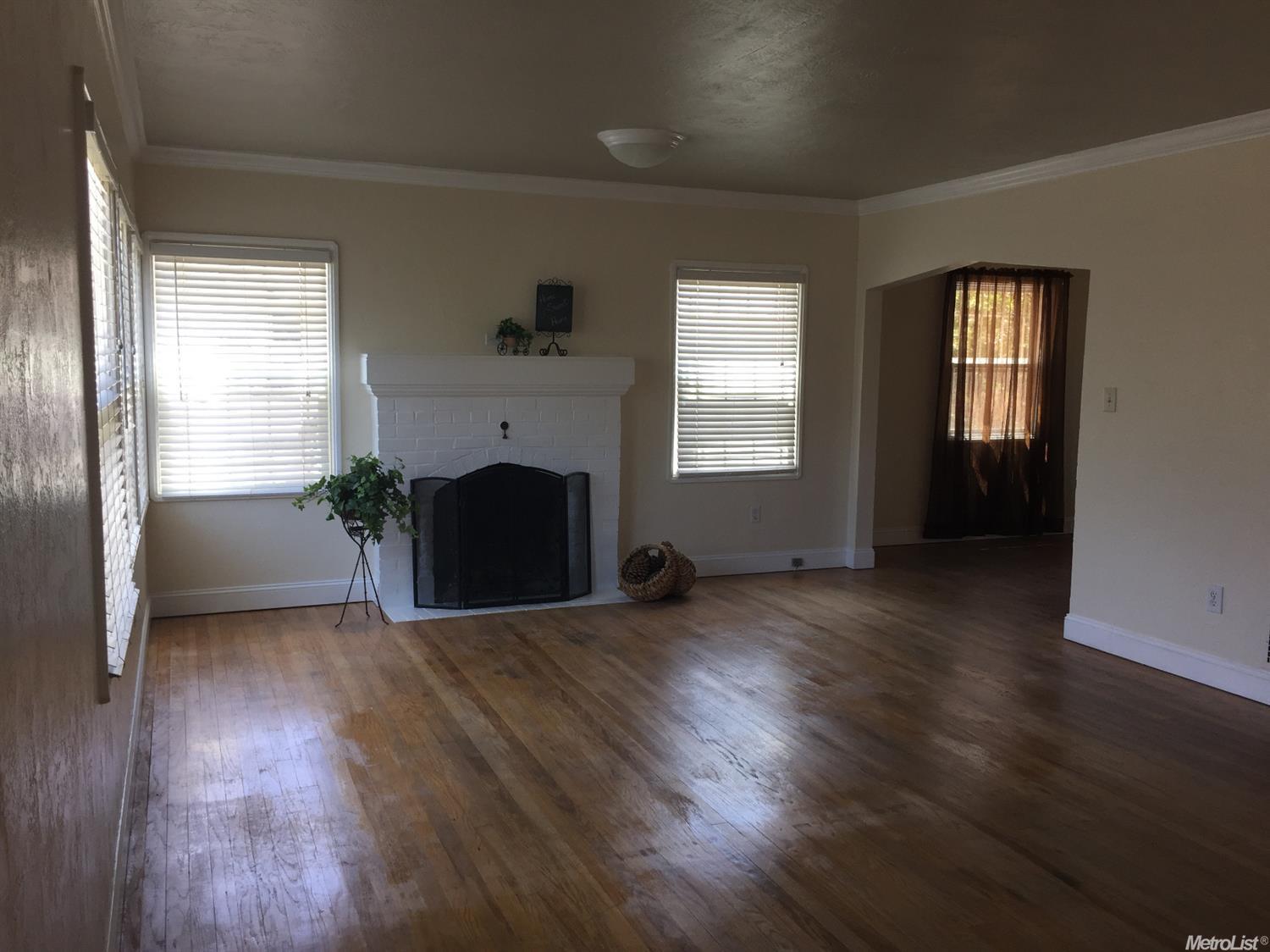 923 S Pleasant Ave, Lodi, CA 95240 photo 4