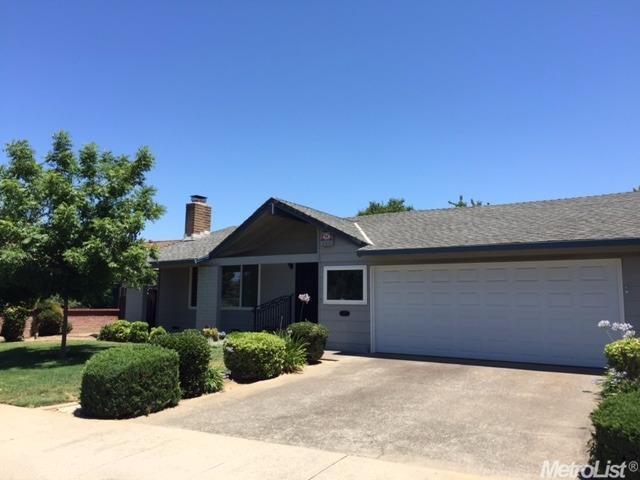 712 Virgina St, Lodi, CA 95242 photo 2