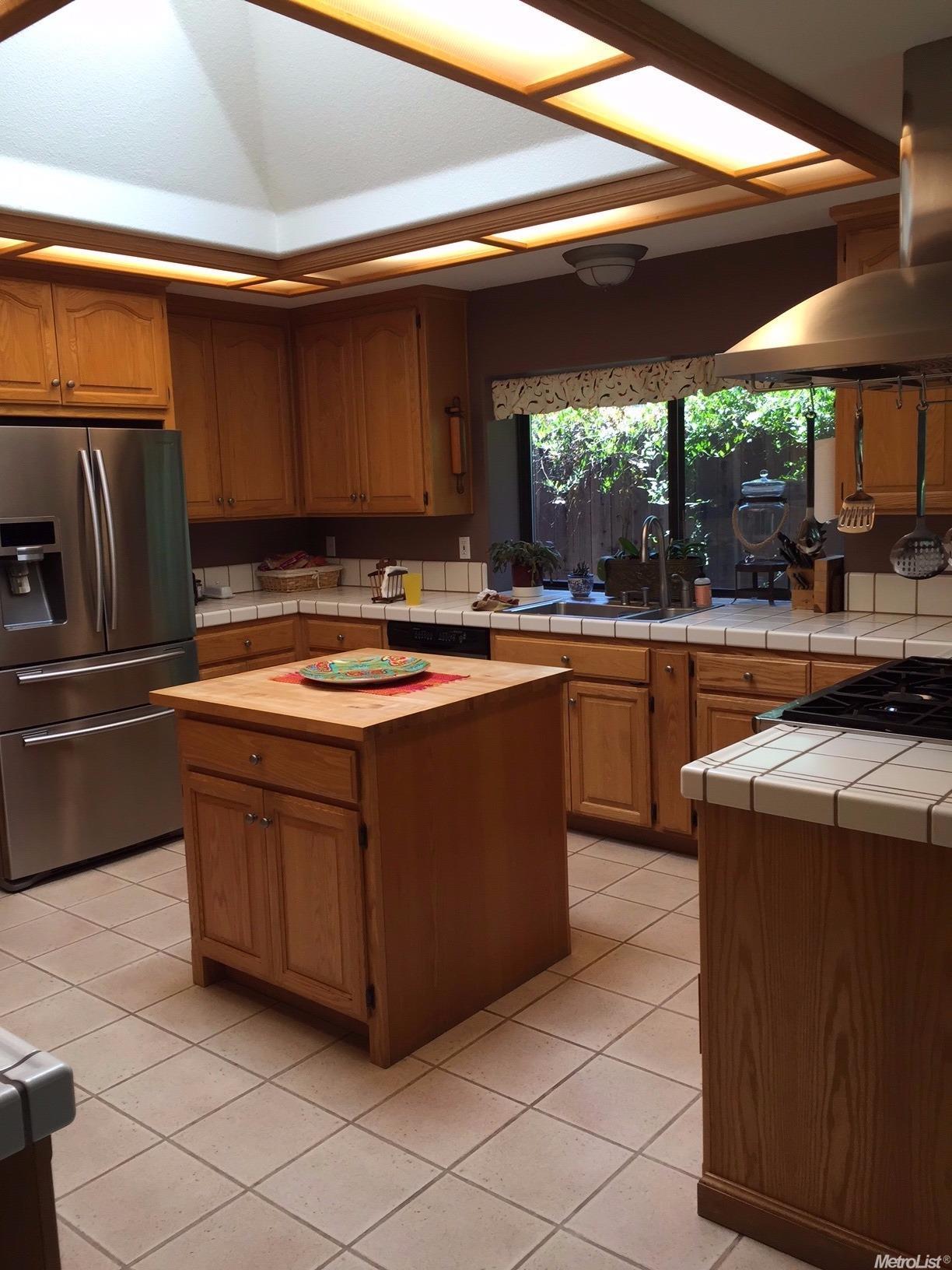 1813 Glenn Pl, Davis, CA 95616 photo 9