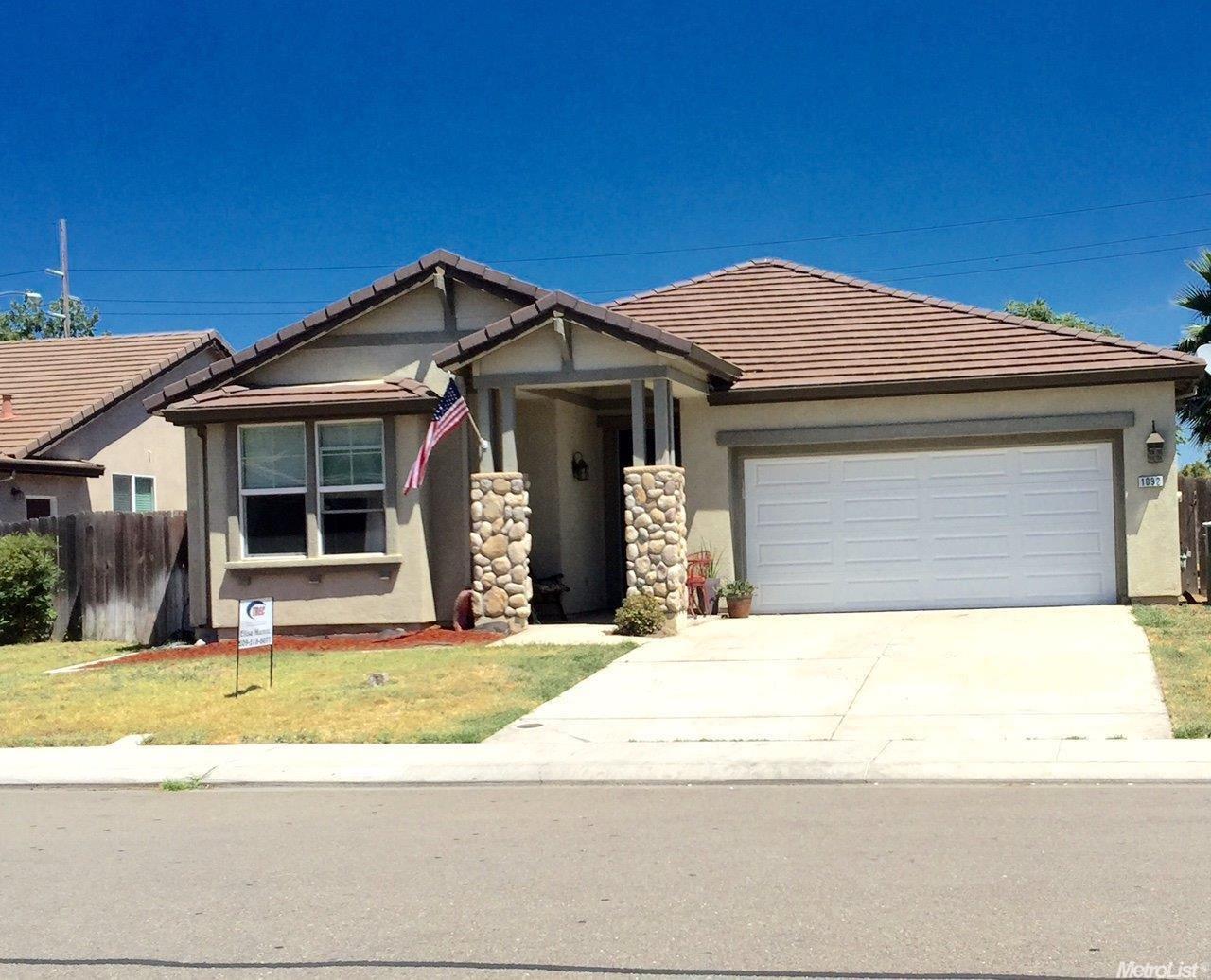 1092 Foxfire Dr, Manteca, CA 95337 photo 1